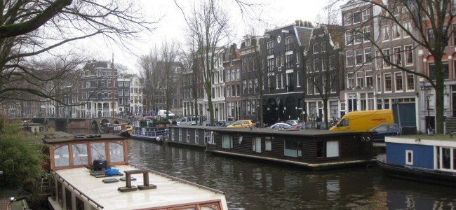 Įdomūs faktai ir patarimai keliaujantiems į Amsterdamą