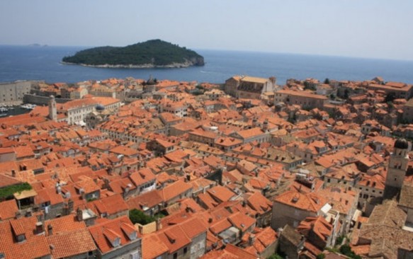Dubrovnikas – rojaus kampelis Adrijos jūros pakrantėje