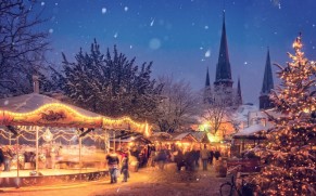 Kalėdiniai miesteliai Europoje: kokias šventines muges aplankyti?