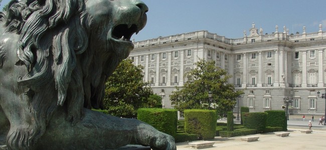 Karališkieji rūmai Madride – didybė ir prabanga