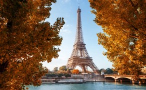 Priežastys, kodėl verta rudenį aplankyti populiariausius Europos miestus
