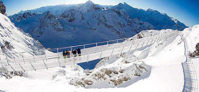 Atrakcija Šveicarijos Engelbergo mieste – aukščiausiai Europoje kabantis Titlio tiltas