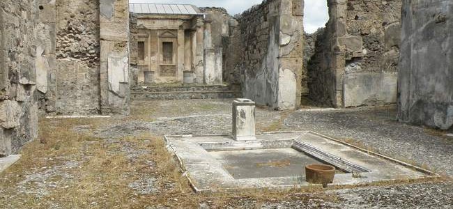 Kelionės po Neapolį: garsusis Pompėjos miestas