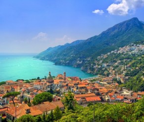 Neapolis Italijoje: pažintis su turtingu paveldu bei skaniausių picų gimtinė