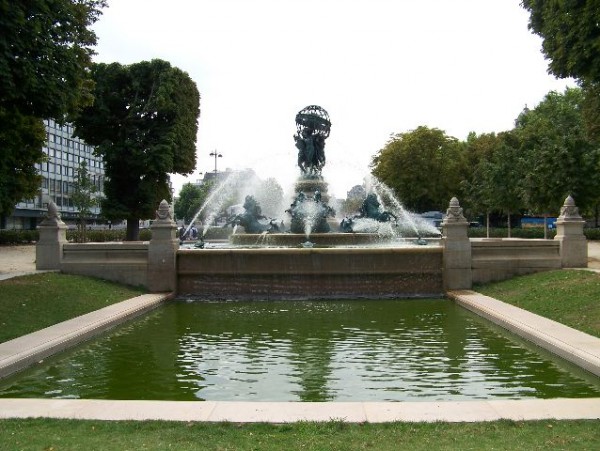 Fontanas Paryžiuje