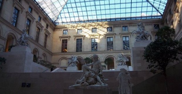 Luvro muziejus Paryžiuje